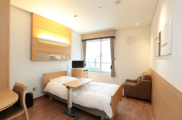 小林麻央 再入院の病院判明か病室写真から病院名が特定されつつある。