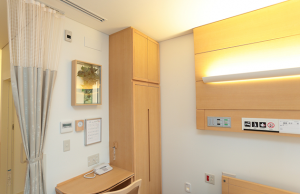 小林麻央 再入院の病院判明か⁉病室写真から病院名が特定されつつある。3